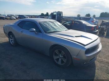  Salvage Dodge Challenger