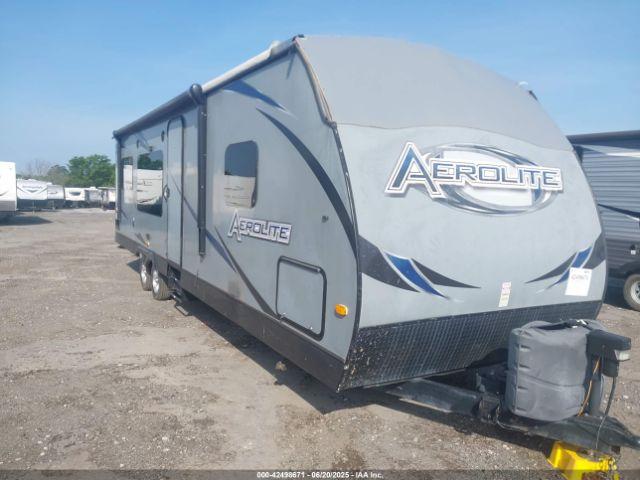  Salvage Dutchmen Travel Trailer