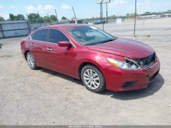  Salvage Nissan Altima