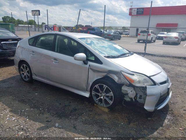  Salvage Toyota Prius