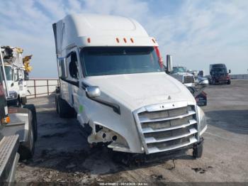  Salvage Freightliner New Cascadia 126