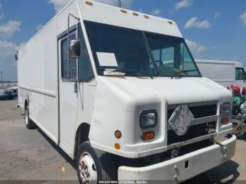  Salvage Freightliner Chassis