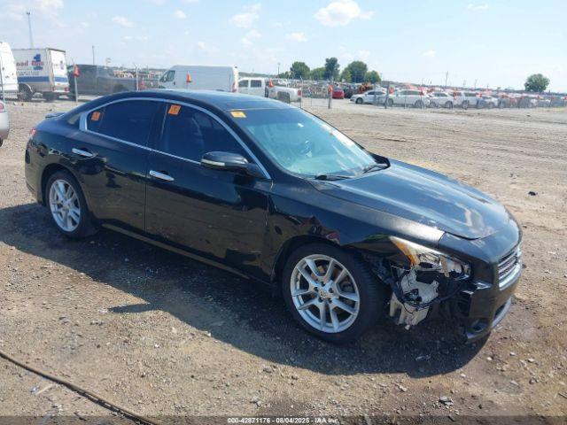  Salvage Nissan Maxima