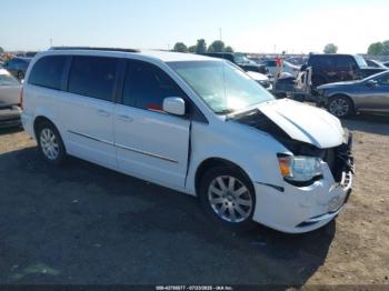  Salvage Chrysler Town & Country
