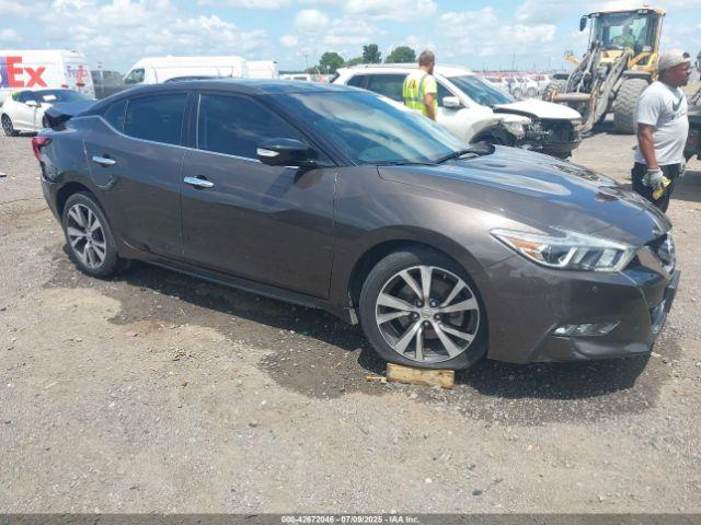  Salvage Nissan Maxima