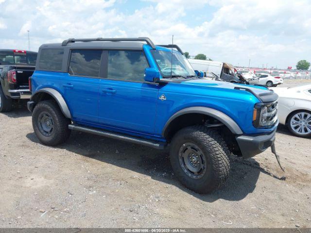  Salvage Ford Bronco