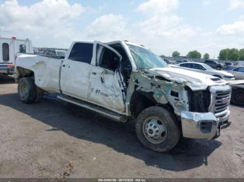  Salvage General Motors Sierra 3500HD