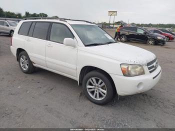  Salvage Toyota Highlander