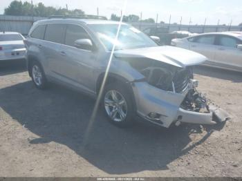 Salvage Toyota Highlander
