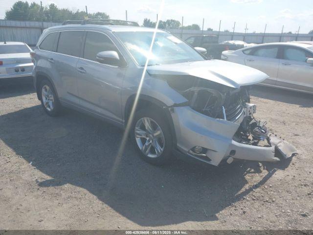  Salvage Toyota Highlander