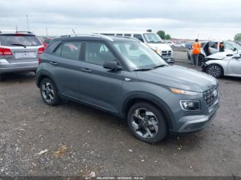  Salvage Hyundai VENUE