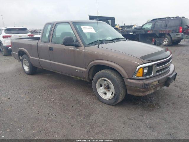  Salvage Chevrolet S-10