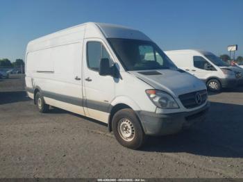  Salvage Mercedes-Benz Sprinter 2500