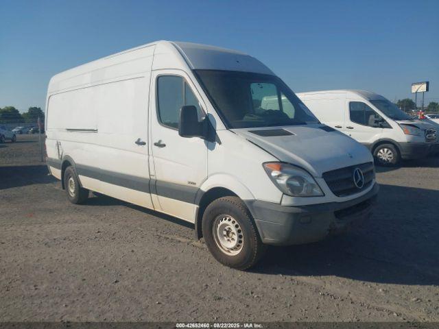  Salvage Mercedes-Benz Sprinter 2500