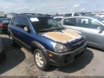  Salvage Hyundai TUCSON