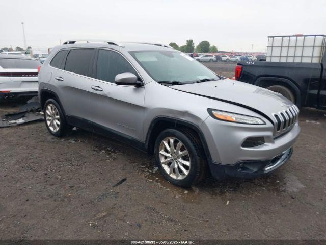  Salvage Jeep Cherokee