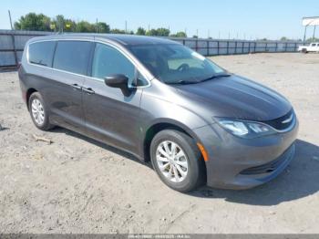  Salvage Chrysler Pacifica