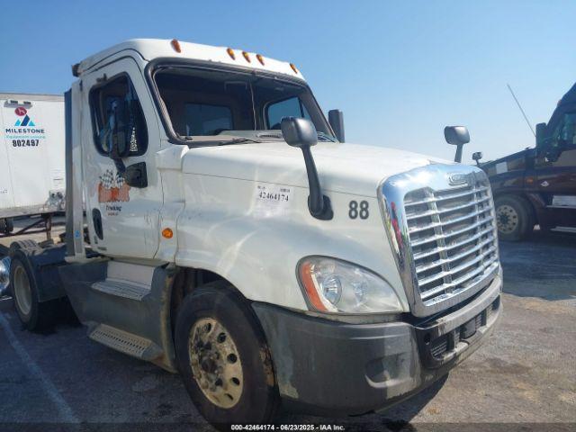  Salvage Freightliner Cascadia 125