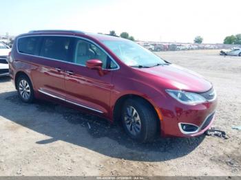  Salvage Chrysler Pacifica