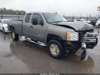  Salvage Chevrolet Silverado 2500