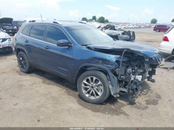  Salvage Jeep Cherokee