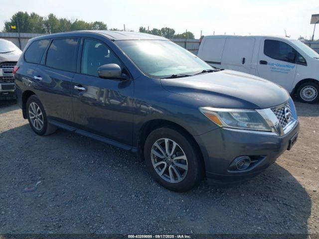  Salvage Nissan Pathfinder