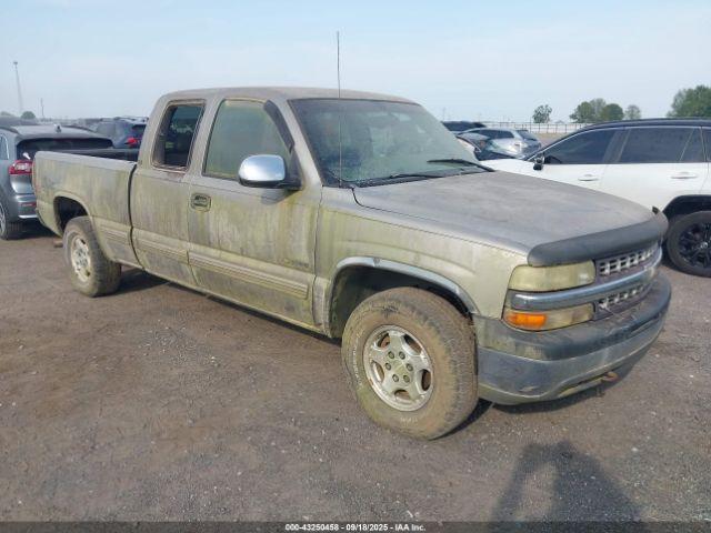  Salvage Chevrolet Silverado 1500