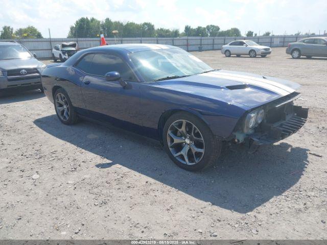  Salvage Dodge Challenger
