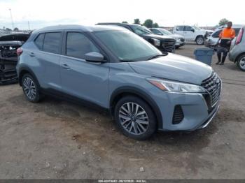  Salvage Nissan Kicks