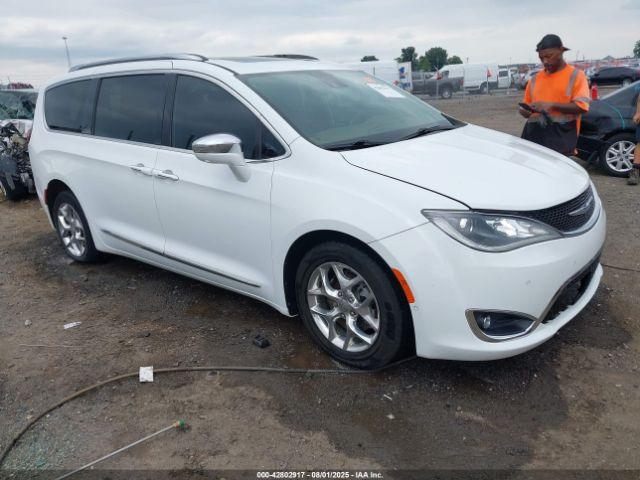  Salvage Chrysler Pacifica