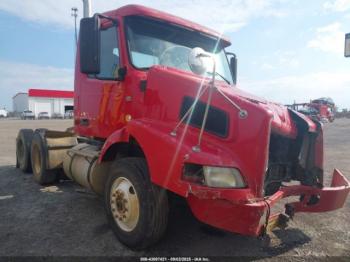  Salvage Volvo Vn