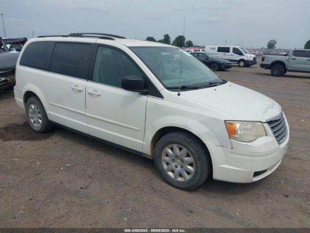  Salvage Chrysler Town & Country
