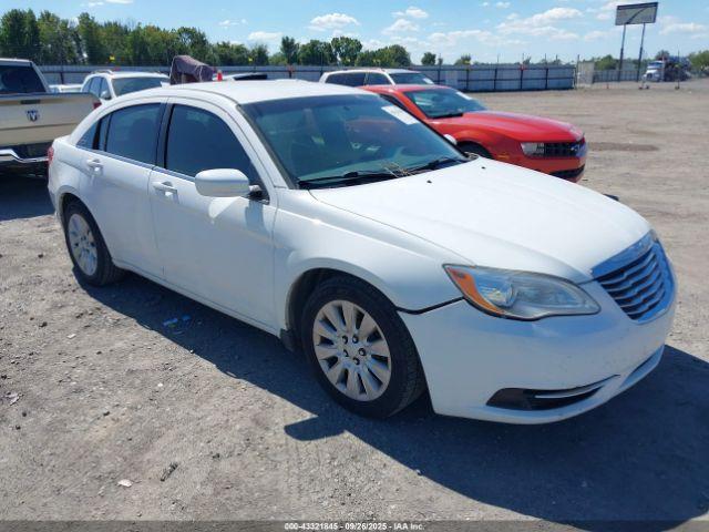  Salvage Chrysler 200