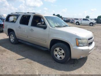 Salvage Chevrolet Suburban 1500