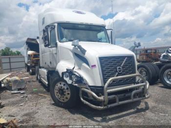  Salvage Volvo Vnl