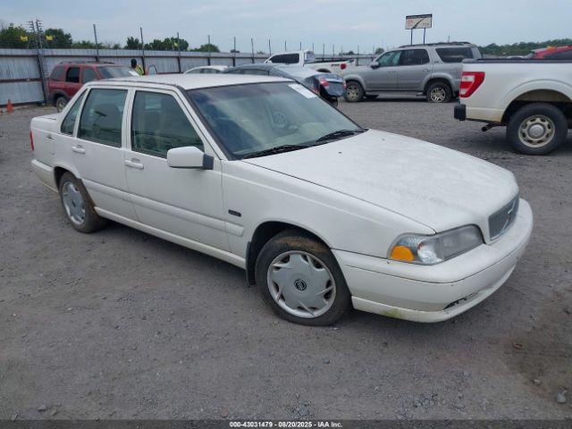  Salvage Volvo S70
