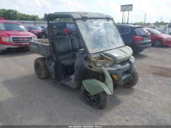  Salvage Can-Am Defender