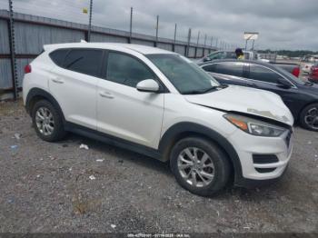  Salvage Hyundai TUCSON