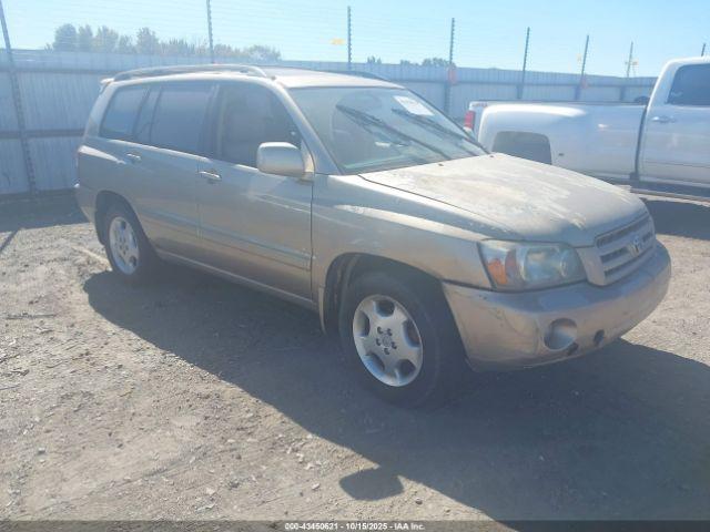  Salvage Toyota Highlander