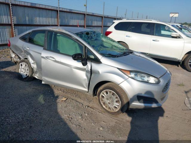  Salvage Ford Fiesta