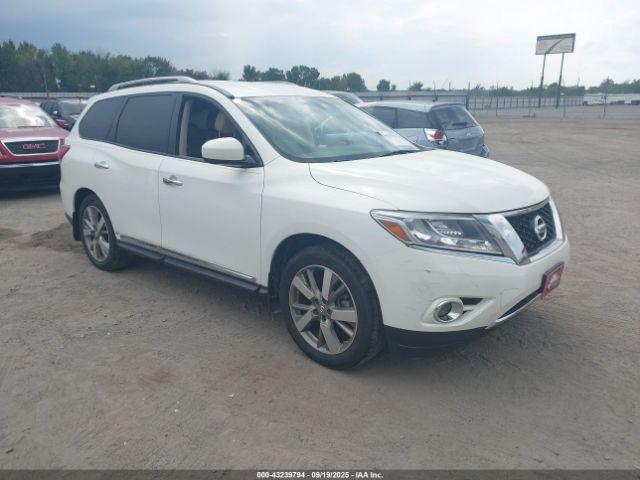  Salvage Nissan Pathfinder