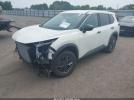 Nissan Rogue S Intelligent Awd Image 4