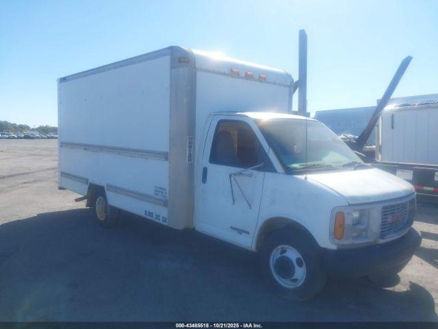  Salvage General Motors Savana Special