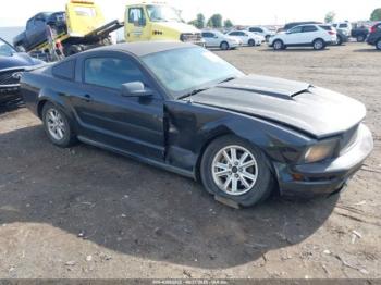  Salvage Ford Mustang