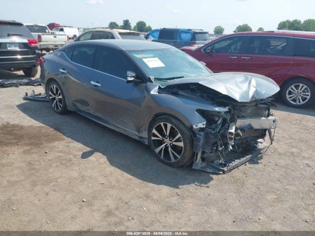  Salvage Nissan Maxima