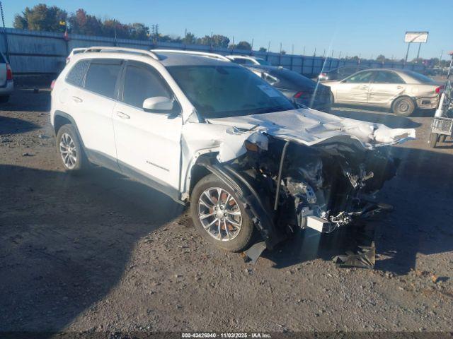  Salvage Jeep Cherokee