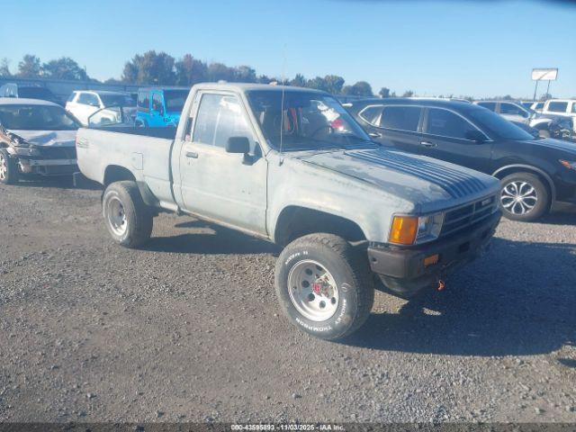  Salvage Toyota Pickup