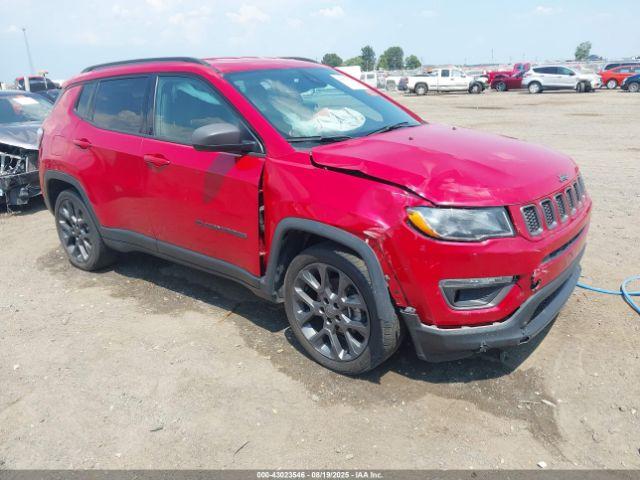  Salvage Jeep Compass