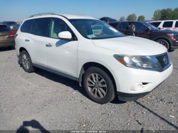  Salvage Nissan Pathfinder