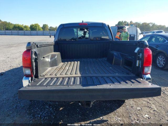 Toyota Tacoma Sr5 V6 Image 10